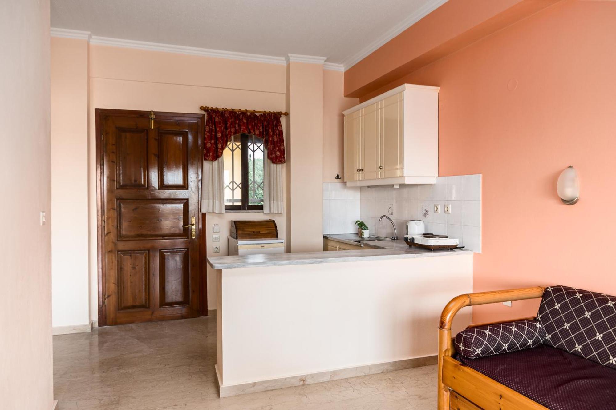 Marietta's By Konnect, Corfu Apartment Gouvia